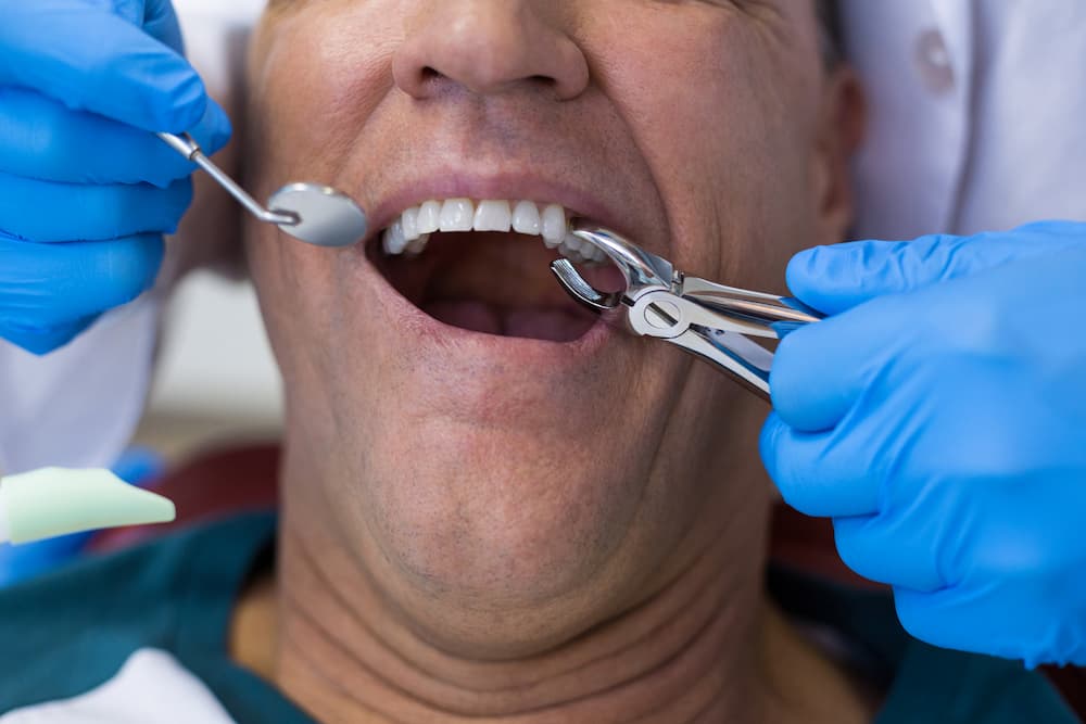 Read more about the article 我可以裝單顆活動假牙嗎？有沒有條件限制或缺點
